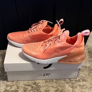 Nike Air Max 270 Coral Sneakers